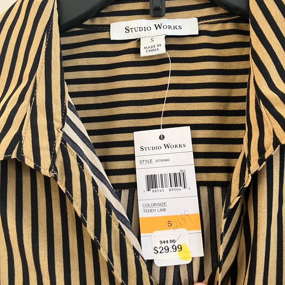 Striped blouse - Picture 4 of 4